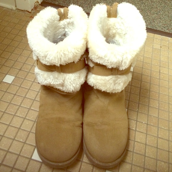 G by Guess Women's Faux Fur Cold Weather Booties