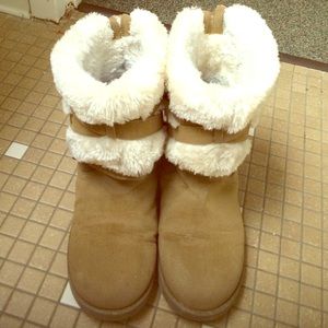 G by Guess Women's Faux Fur Cold Weather Booties