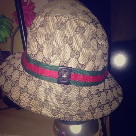 100% Authentic Gucci Hat new w/tag
