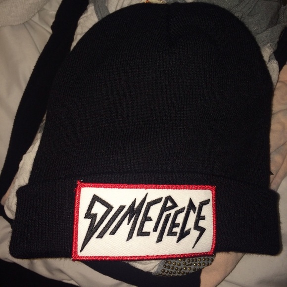 DimepieceLa beanie