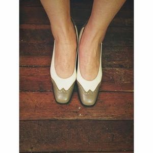 Two toned leather shoes