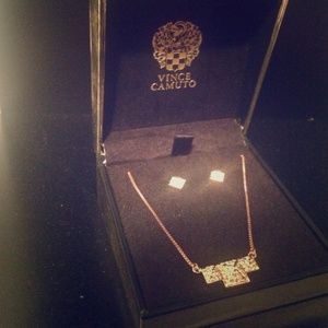 Vince Camuto earring and necklace set