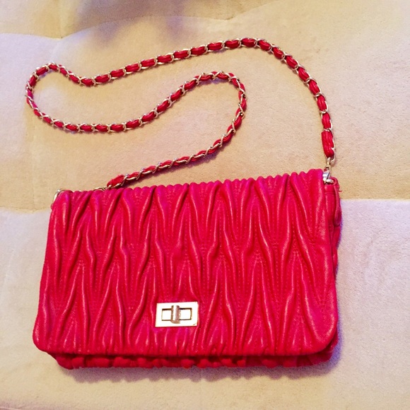 Red leather clutch❤️