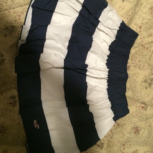 Hollister skirt