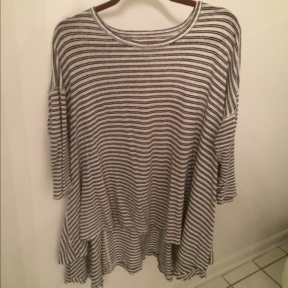 Free People Tops - Free People circle in the sand 3/4 length sleeve