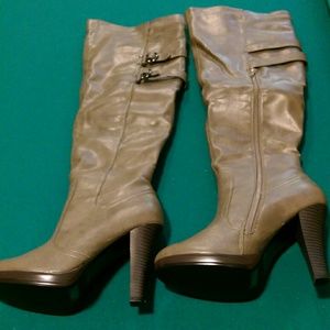 Anne Michelle boots taupe