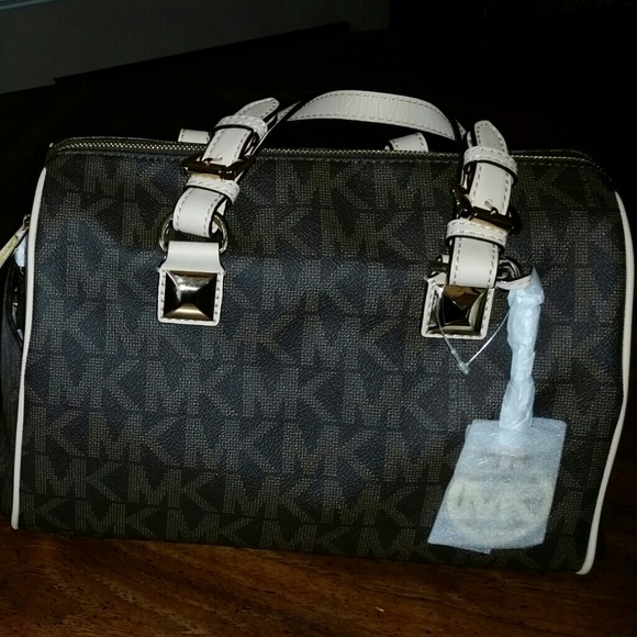 *SOLD*Michael Kors Grayson Brown