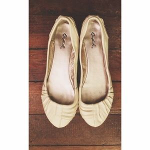 White ballerina flats
