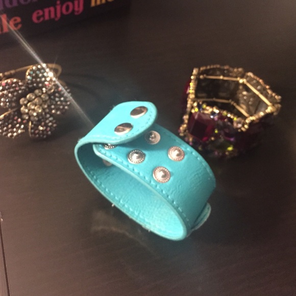 3 bracelets bundle - Picture 4 of 4