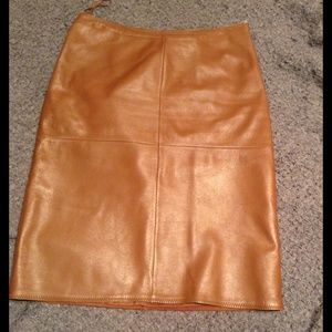 Brown leather skirt!