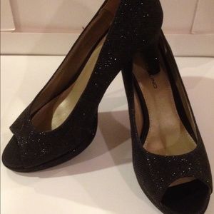 Bandolino Black Glitter Open Toe Pumps