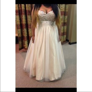 prom/formal dress