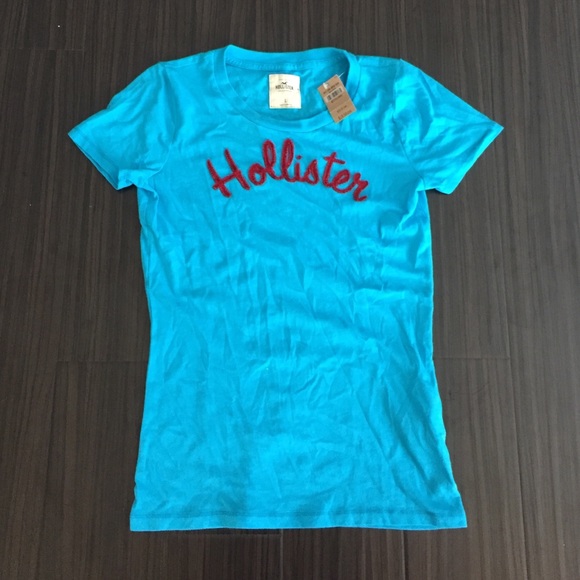 Hollister graphic t
