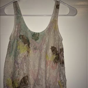 Flowery lace tank