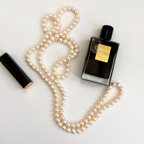 Jewelry - Freshwater White Pearl Necklace. 50"L 9mm