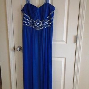 **REDUCED** Women's long formal dress.