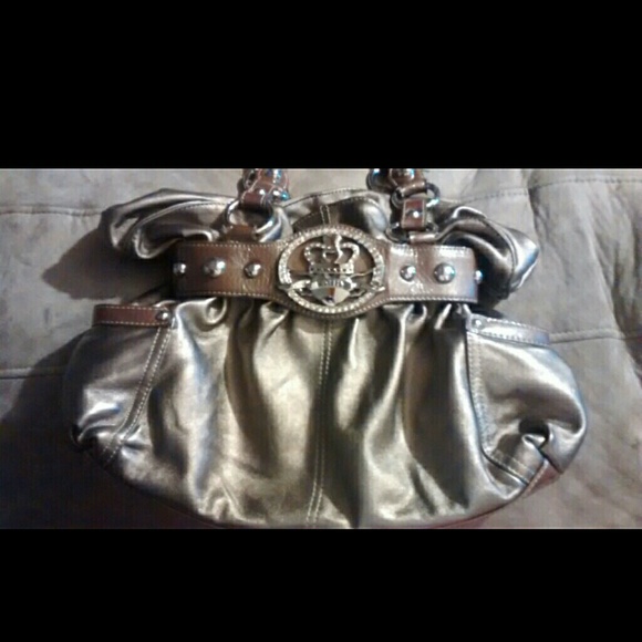 Kathy Van Zeeland - Picture 1 of 2