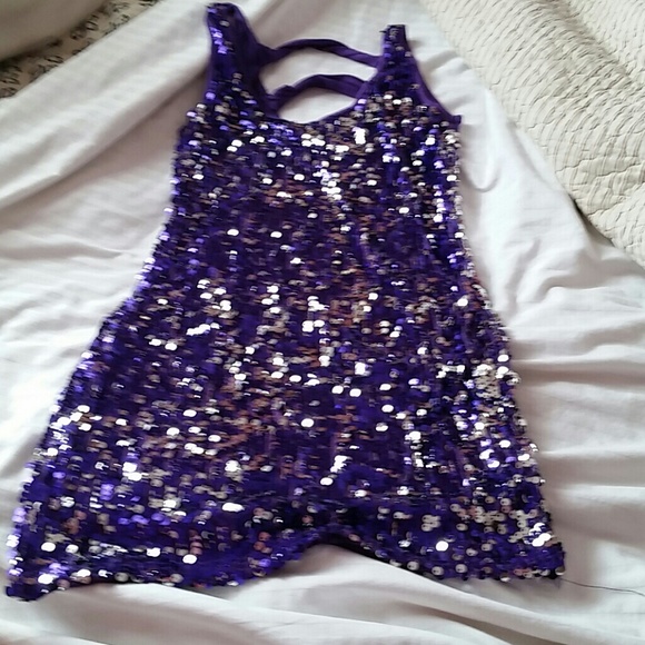 Dress - Picture 1 of 3