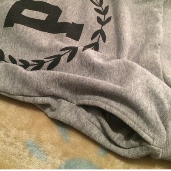 For posher VS Grey Hoodie