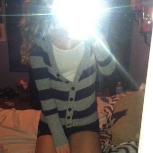 American eagle sweater