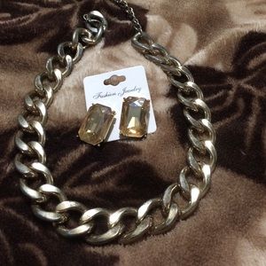 Gold chain with earrings