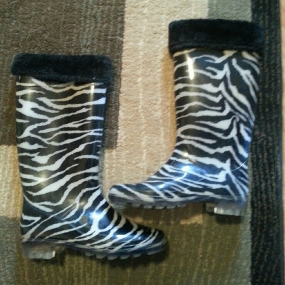 Zebra Muck boots