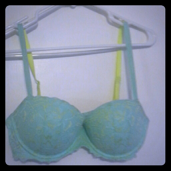 VS PINK date push up bra 34D