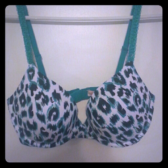 VS PINK leopard print everywhere push up 34D