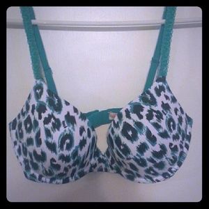 VS PINK leopard print everywhere push up 34D VS PINK leopard print everywhere push up 34D