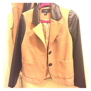 ✨ Waist Length Jacket✨