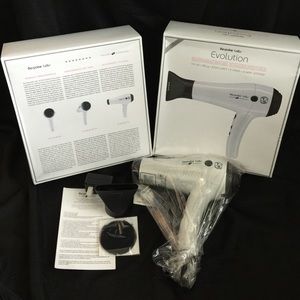 T3 Evolution Blow Dryer