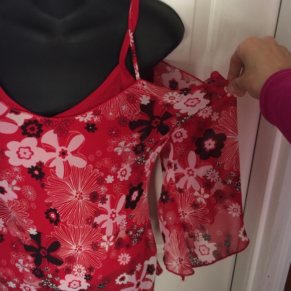Red floral open shoulder top - Picture 2 of 2