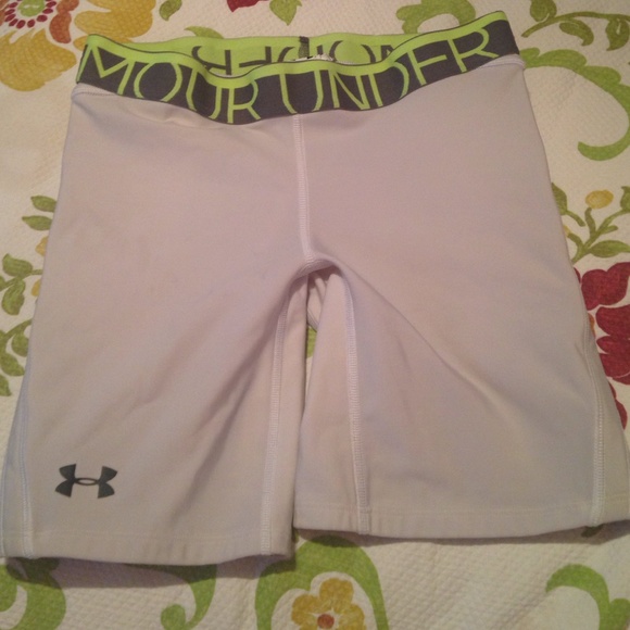 Women's Under armour sliders.