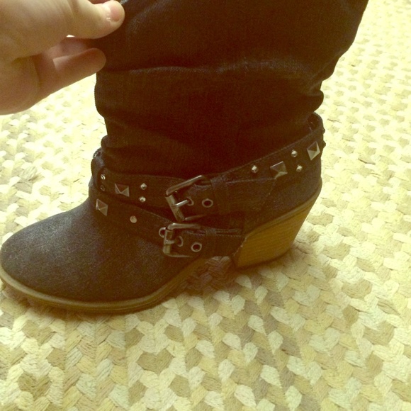 Cute boots, great condition!