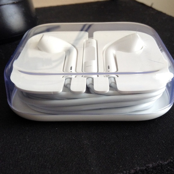 🎉SOLD🎉Apple headphones - Picture 3 of 3