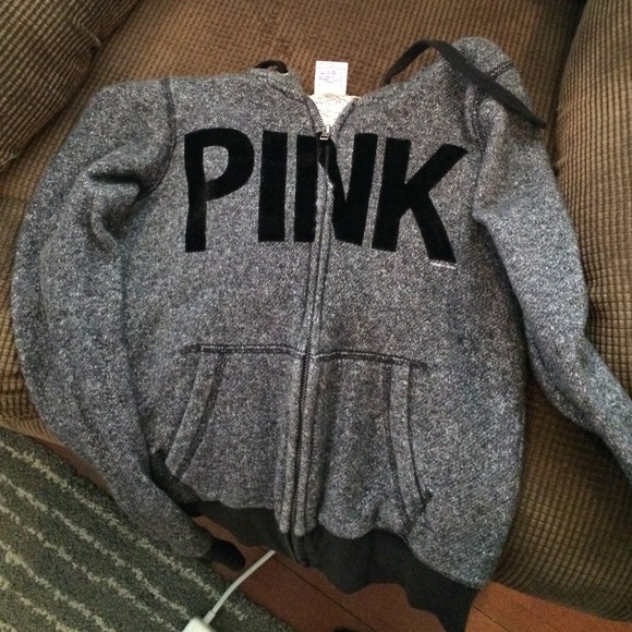 Grey and black vs zip up.