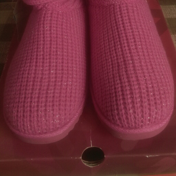 NIB GIRLS FUCHIA KNIT SPARKLE BOOTS SZ 4 - Picture 2 of 4