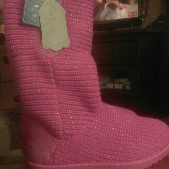 NIB GIRLS FUCHIA KNIT SPARKLE BOOTS SZ 4 - Picture 3 of 4