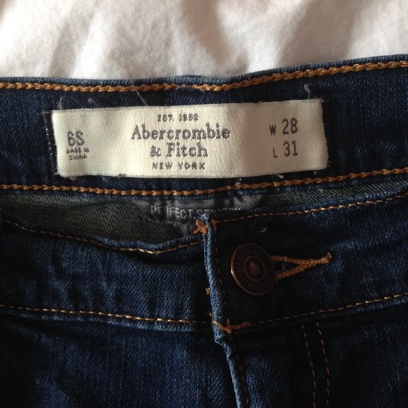 ⛔️️SOLD on Ⓜ️ercari⛔️ Abercrombie&Fitch Jeans - Picture 2 of 3