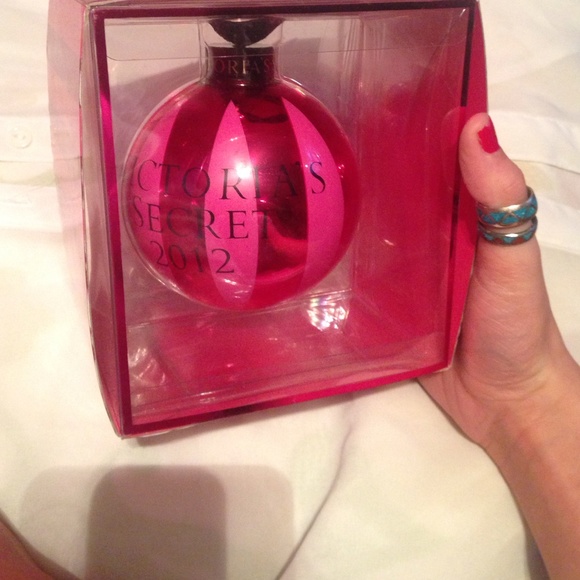 Ignited edition holiday ornament from VS 2012