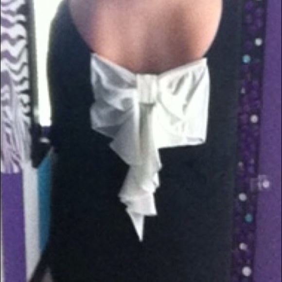 Simple Black bow dress