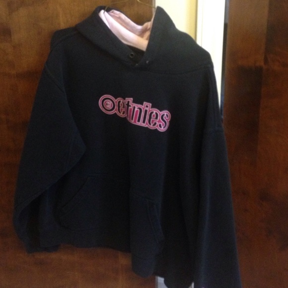 Etnies black & pink Size L hoodie