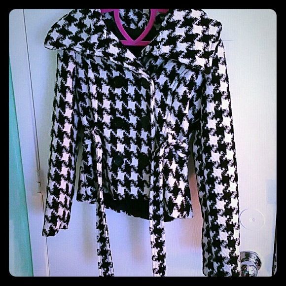 Jacket - Picture 1 of 3