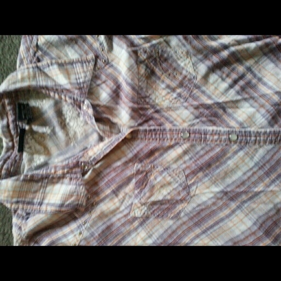 Vanity button up
