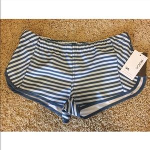Bundle RVCA shorts and Lulu pink tank