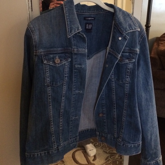 Gap denim jacket. Size large.
