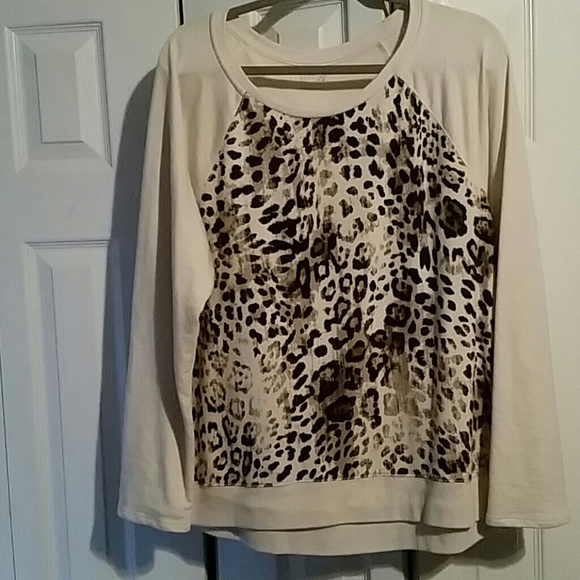 Long sleeve cheetah prin sweater