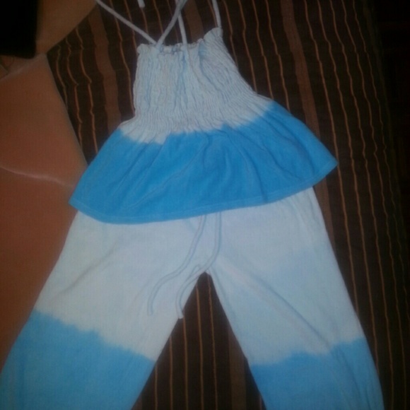 🐠🐟🐳Beach lounging outfit🐠🐟🐳 - Picture 1 of 3