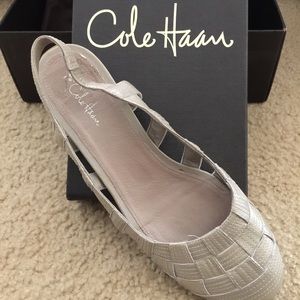 Cole Haan slings in Platinum color, near new (sz8)