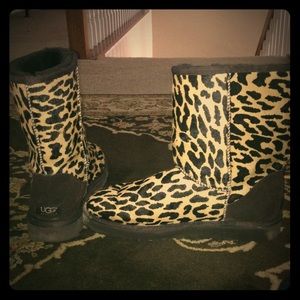 Leopard print uggs!